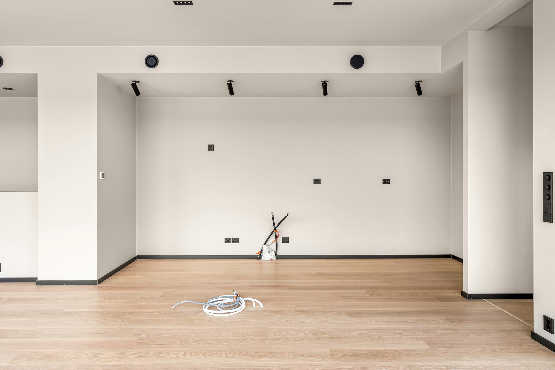 alex-tyson-dHj9lWZncbc-unsplash